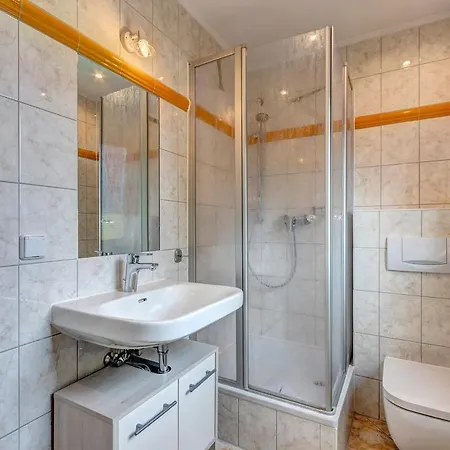 Ferienwohnung Sellin 2 *